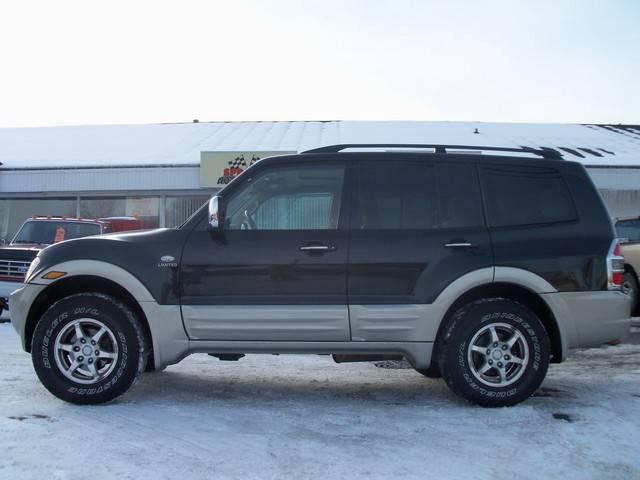 2001 Mitsubishi Montero SLT 25