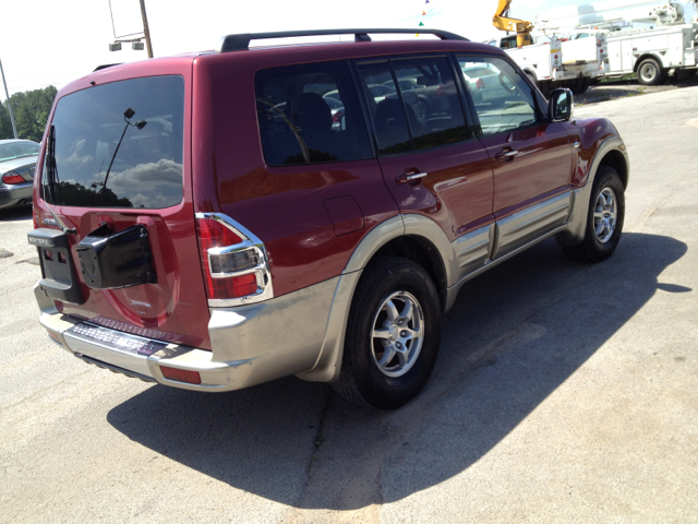 2001 Mitsubishi Montero Super