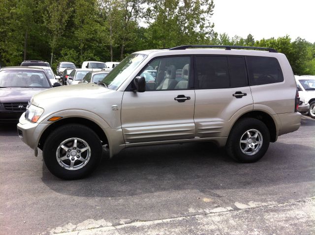 2002 Mitsubishi Montero Reg Cab 159.5 WB C5B