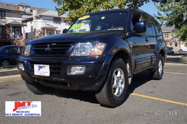 2002 Mitsubishi Montero Super