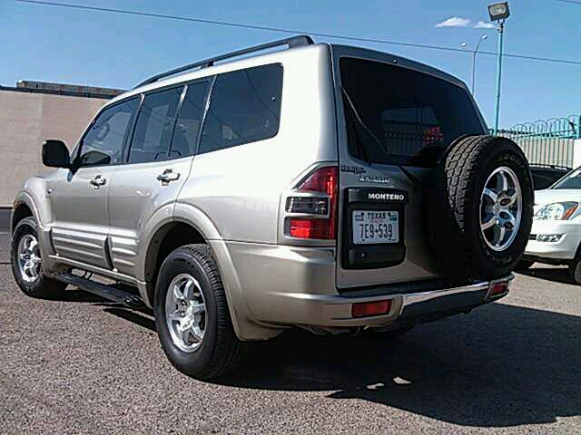 2002 Mitsubishi Montero SLT 25