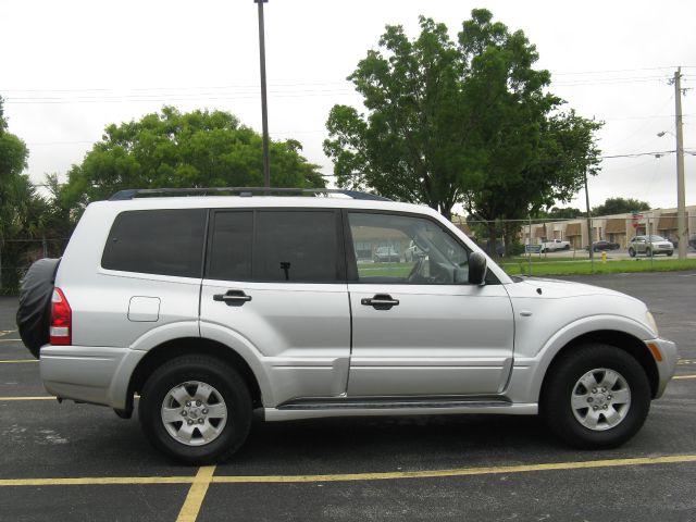 2003 Mitsubishi Montero Reg Cab 159.5 WB C5B