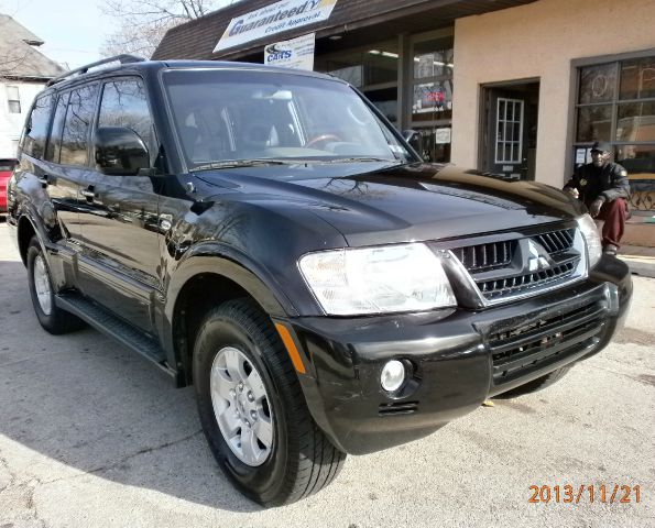 2004 Mitsubishi Montero Super