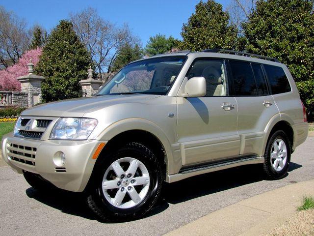 2006 Mitsubishi Montero 4dr Sdn V6 CVT 3.5 SV Sedan