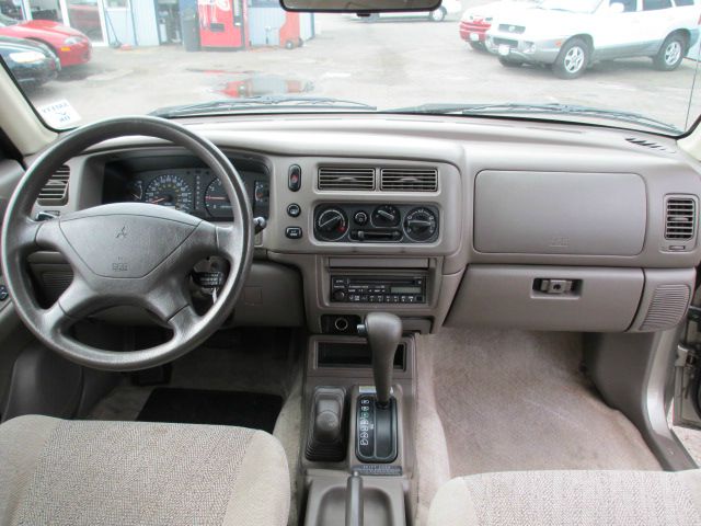 1999 Mitsubishi Montero Sport 3.2