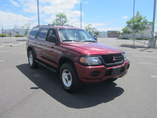 2000 Mitsubishi Montero Sport Reg Cab 159.5 WB C5B