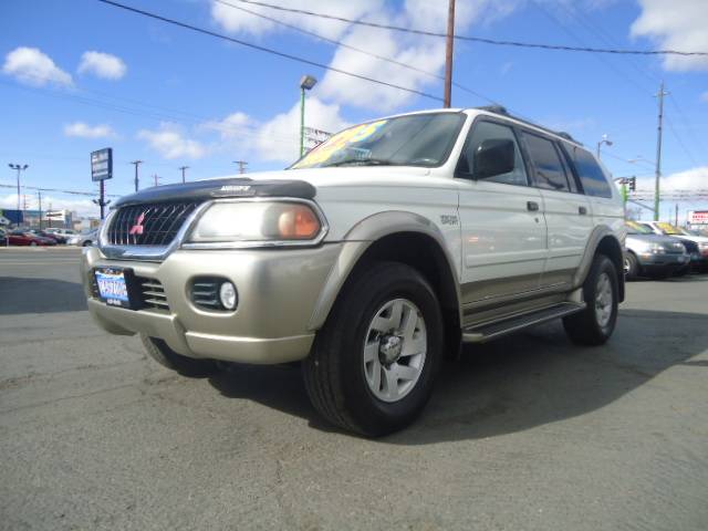 2000 Mitsubishi Montero Sport Unknown