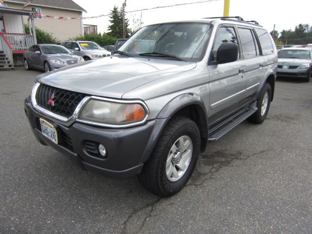 2000 Mitsubishi Montero Sport 3.2