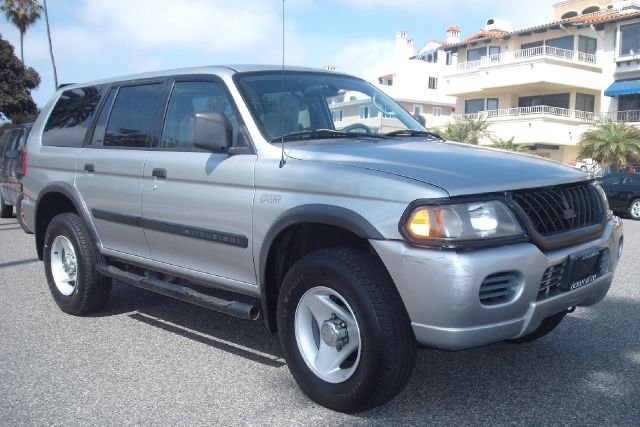 2000 Mitsubishi Montero Sport Reg Cab 159.5 WB C5B