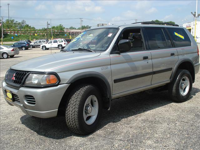 2000 Mitsubishi Montero Sport 3.2