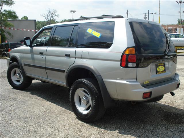 2000 Mitsubishi Montero Sport 3.2