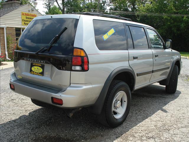 2000 Mitsubishi Montero Sport 3.2