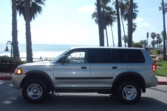 2000 Mitsubishi Montero Sport Reg Cab 159.5 WB C5B