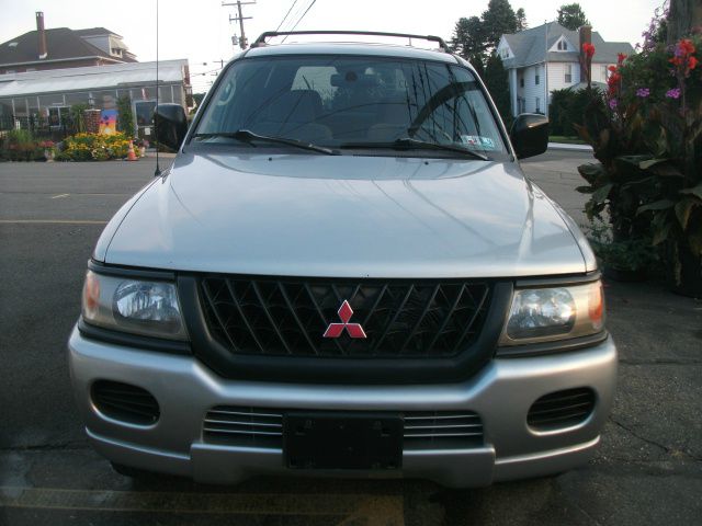 2000 Mitsubishi Montero Sport 3.2