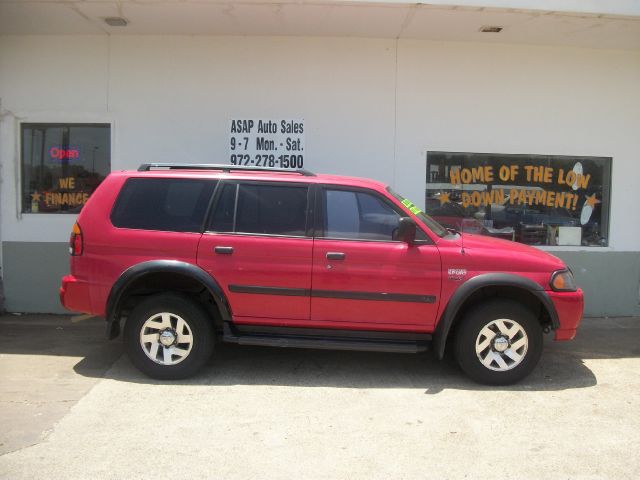 2001 Mitsubishi Montero Sport REG CAB 120.5 WB