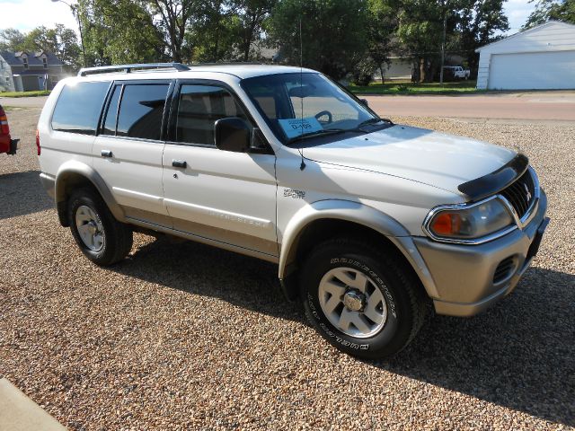 2002 Mitsubishi Montero Sport Reg Cab 159.5 WB C5B