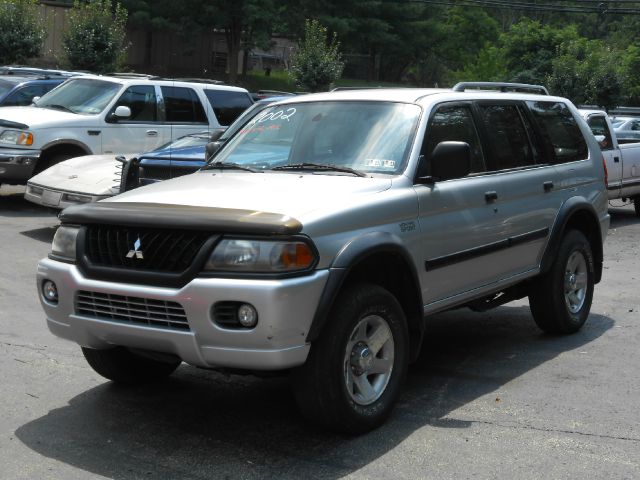 2002 Mitsubishi Montero Sport Shelby GT5