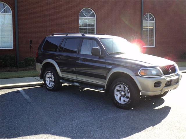 2002 Mitsubishi Montero Sport Unknown