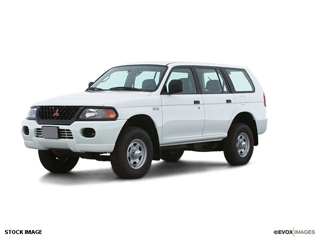 2003 Mitsubishi Montero Sport 4 Dr 3.5 Sedan