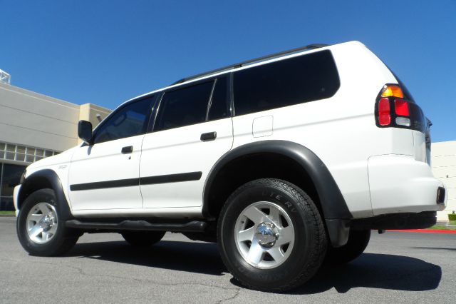 2003 Mitsubishi Montero Sport 3.0cl W/leath