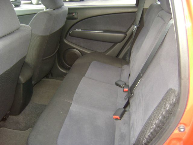 2003 Mitsubishi Outlander 1.8T Quattro Sedan 4D