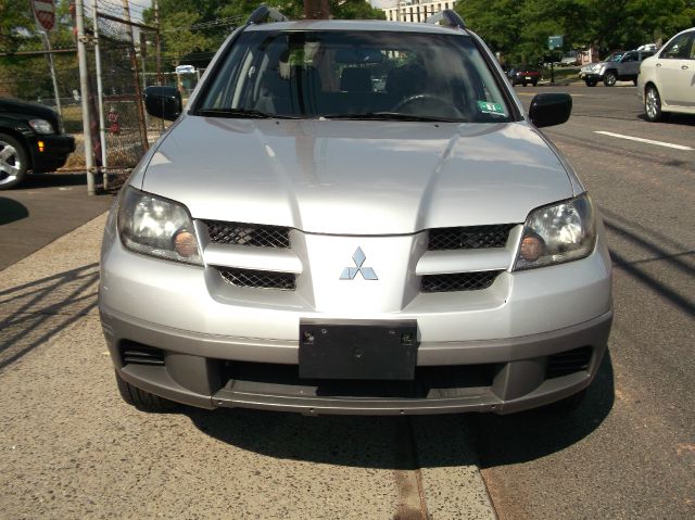 2003 Mitsubishi Outlander 1.8T Quattro Sedan 4D