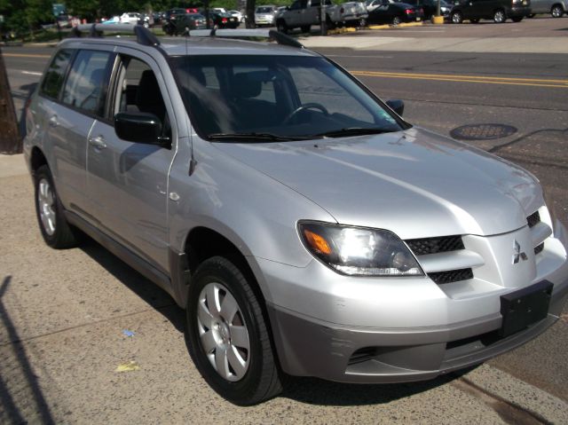 2003 Mitsubishi Outlander 1.8T Quattro Sedan 4D