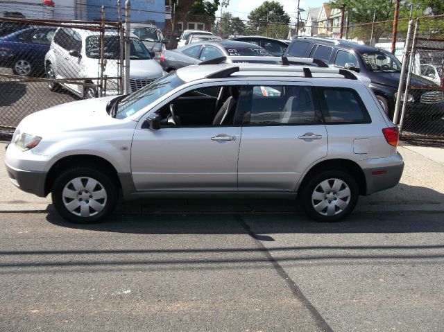 2003 Mitsubishi Outlander 1.8T Quattro Sedan 4D