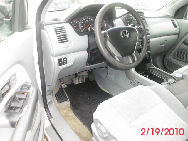 2003 Mitsubishi Outlander Reg Cab 159.5 WB C5B