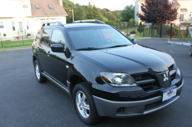 2003 Mitsubishi Outlander 1.8T Quattro Sedan 4D