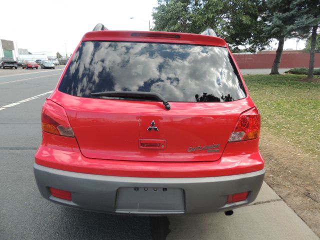 2003 Mitsubishi Outlander 1.8T Quattro Sedan 4D