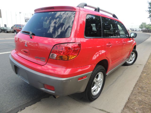 2003 Mitsubishi Outlander 1.8T Quattro Sedan 4D