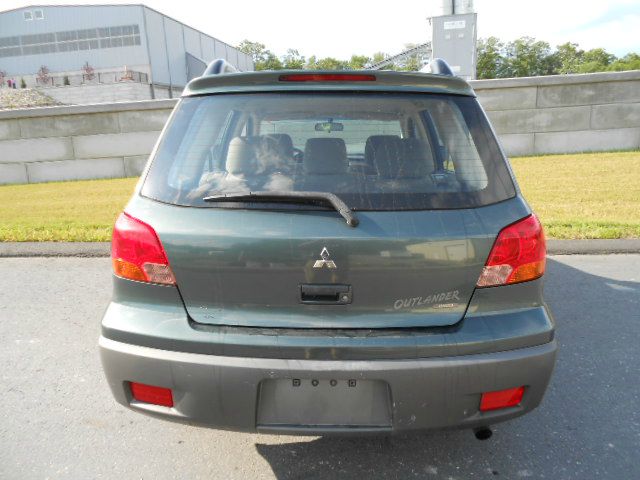 2003 Mitsubishi Outlander 1.8T Quattro Sedan 4D