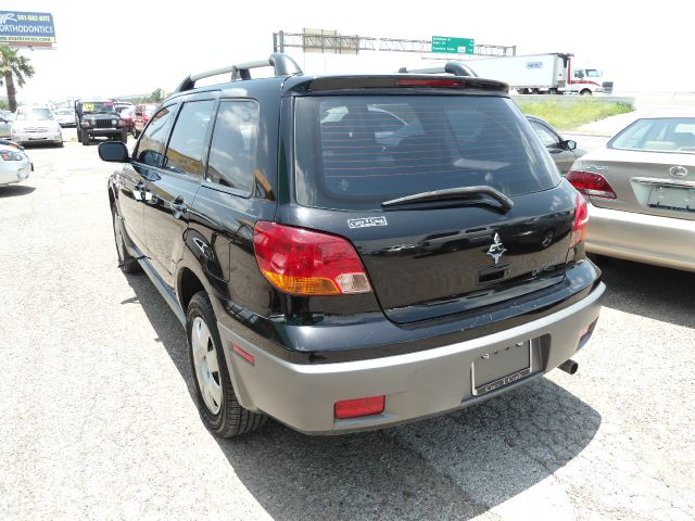 2003 Mitsubishi Outlander Unknown