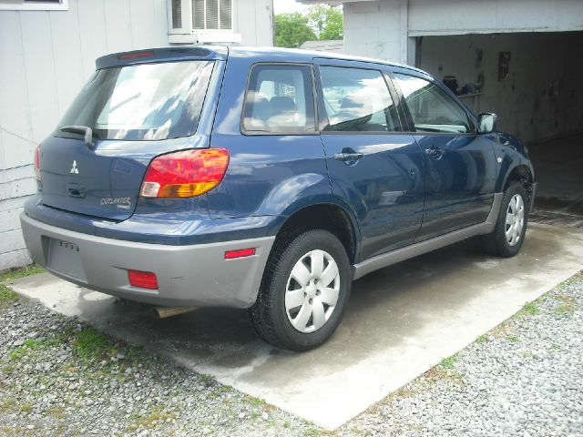 2003 Mitsubishi Outlander 1.8T Quattro Sedan 4D