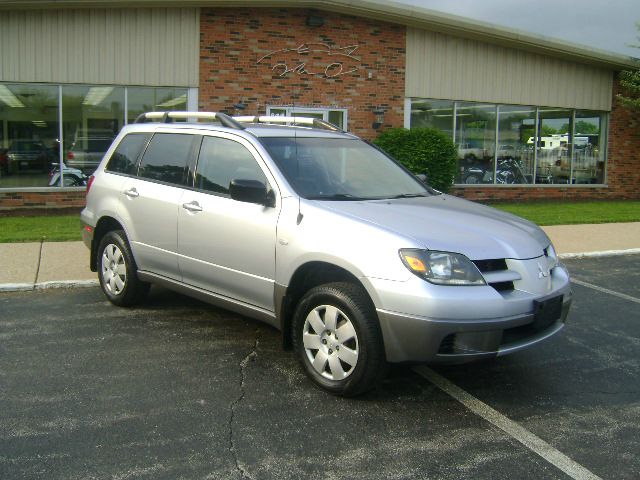 2004 Mitsubishi Outlander 1.8T Quattro Sedan 4D