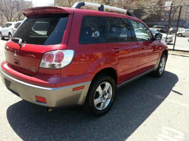 2004 Mitsubishi Outlander LT EXT 15