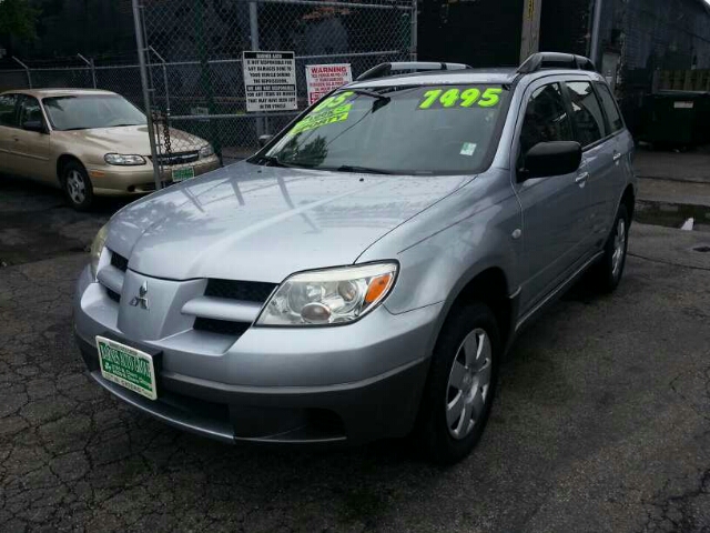 2005 Mitsubishi Outlander Touring W/nav.sys