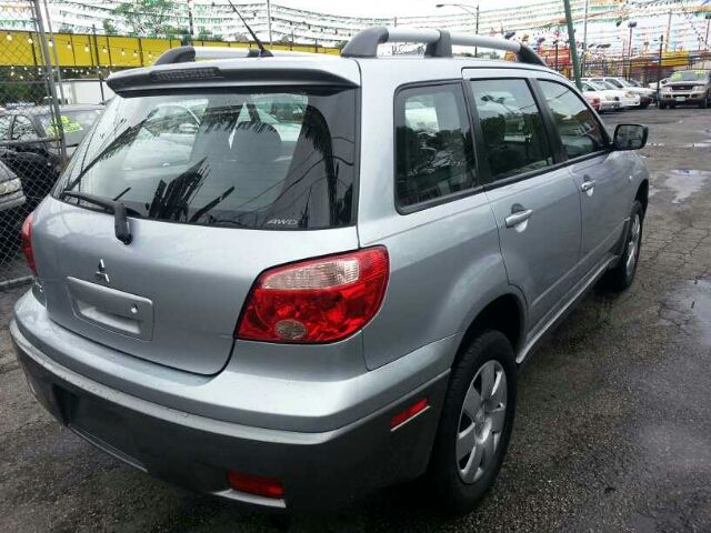 2005 Mitsubishi Outlander Touring W/nav.sys