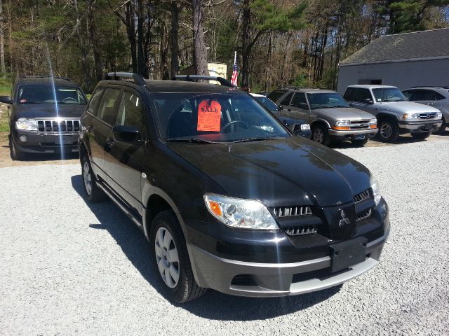 2005 Mitsubishi Outlander 1.8T Quattro Sedan 4D