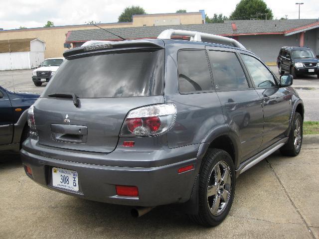 2006 Mitsubishi Outlander SE