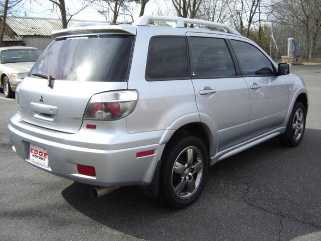 2006 Mitsubishi Outlander SE