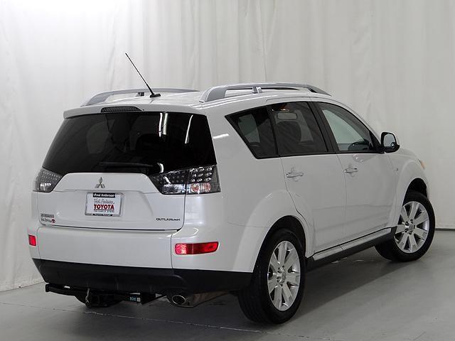 2008 Mitsubishi Outlander SE