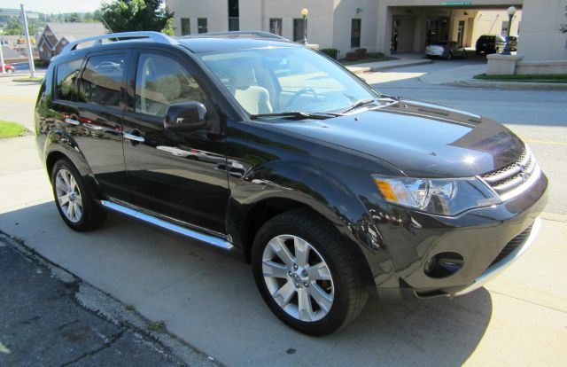 2009 Mitsubishi Outlander EX-L W/ DVD System