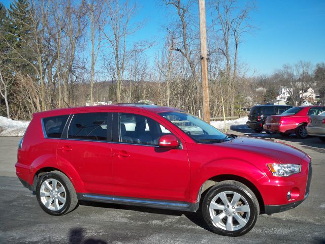 2010 Mitsubishi Outlander 40 Aniversary