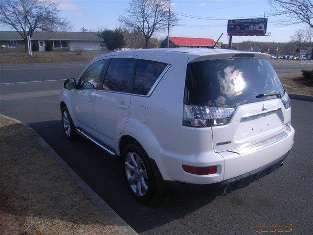 2010 Mitsubishi Outlander Passion