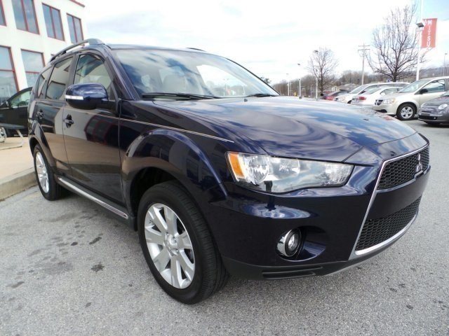 2011 Mitsubishi Outlander 40TH Anniversary Package