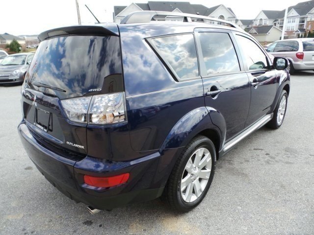 2011 Mitsubishi Outlander 40TH Anniversary Package