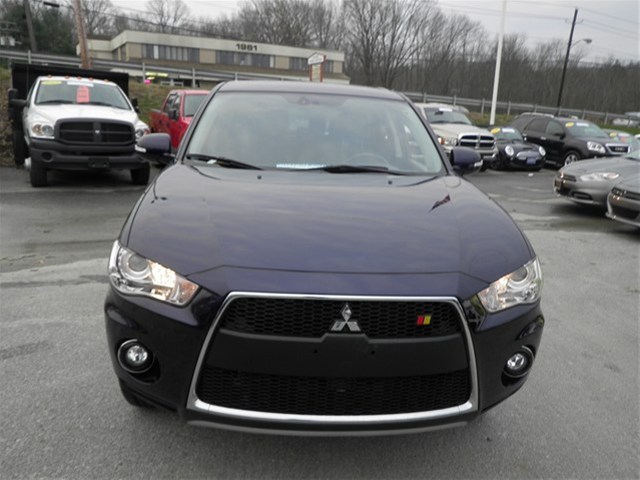 2011 Mitsubishi Outlander Passion