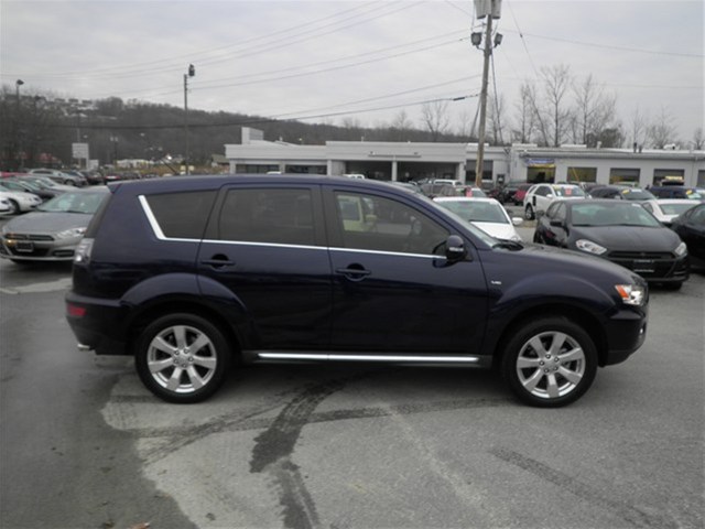 2011 Mitsubishi Outlander Passion